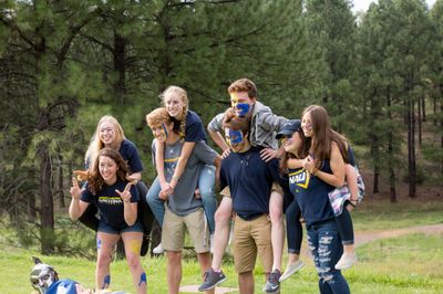 A group of freshmen students wearing NAU spirit.